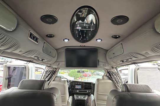 2010 Chevrolet Express 1500 Explorer Conversion Van VIN