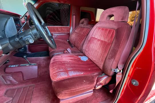 1993 Chevrolet Blazer Silverado 4x4 VIN: 1GNEK18K2PJ336028 for