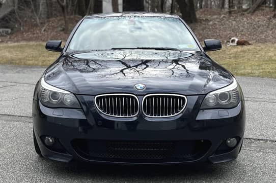 600-008 1/18 BMW 550i Touring ブラック 1/18 Dealer Edition BMW F11 5 Series 550i Touring Wagon