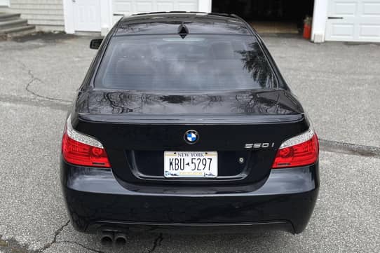 600-008 1/18 BMW 550i Touring ブラック 600-008 1/18 BMW 550i Touring ブラック