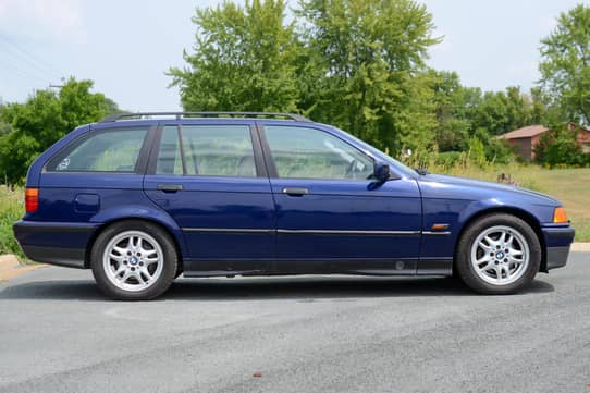 OT358 BMW E36 Touring 328I M Pack - Collection
