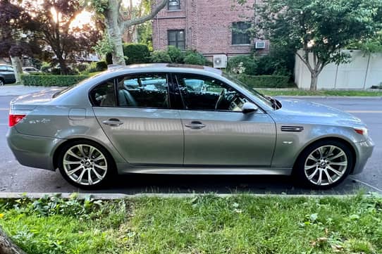 2007 BMW M5 VIN: WBSNB93597CX06915 for Sale - Cars & Bids