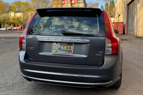2010 Volvo V50 T5 AWD R-Design VIN: YV1672MJ4A2529567 for