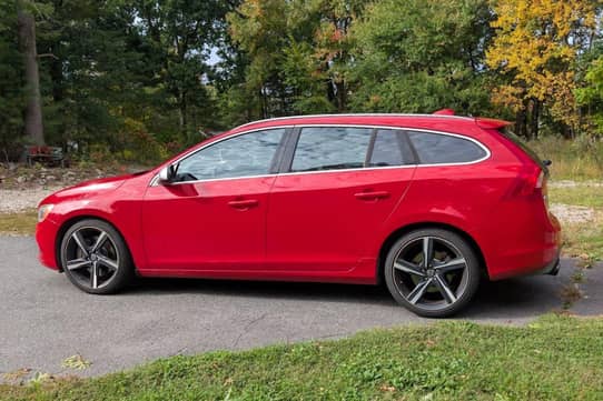 2015 Volvo V60 T6 R-Design VIN: YV1902SP2F1221562 for Sale - Cars & Bids