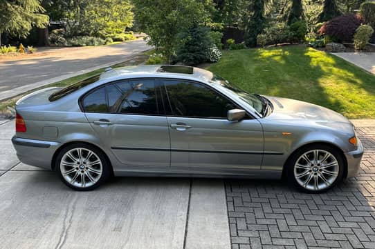 2005 BMW 330i ZHP Sedan VIN: WBAEV53405KM09045 for Sale - Cars & Bids