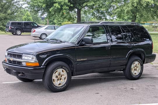 1999 chevy store blazer door panel