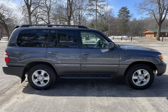 2004 Toyota Land Cruiser for Sale - Cars & Bids