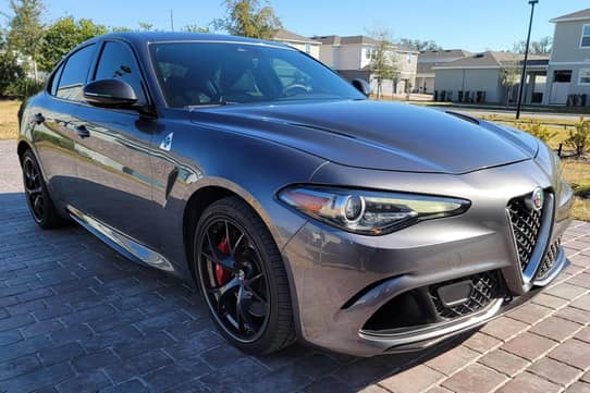 2018 Alfa Romeo Giulia Quadrifoglio VIN: ZARFAEAV3J7570393