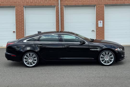 2017 Jaguar XJL Supercharged VIN: SAJWA2GEXHMW06089 for Sale