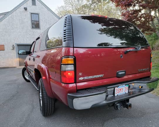 2005 Chevrolet Suburban 2500 LS 4x4 auction - Cars & Bids