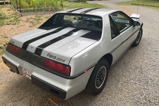 1985 Pontiac Fiero for Sale (with Photos) - CARFAX