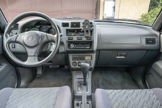 2002 Toyota RAV4 EV VIN: JT3GS10V920002525 for Sale - Cars & Bids