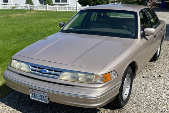 1997 Ford Crown Victoria Lx Vin: 2falp74w3vx191136 For Sale - Cars & Bids