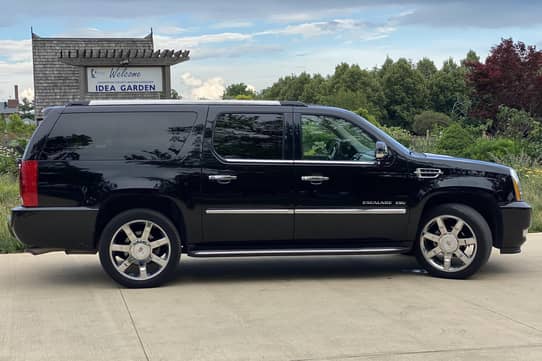 2013 Cadillac Escalade ESV auction - Cars & Bids