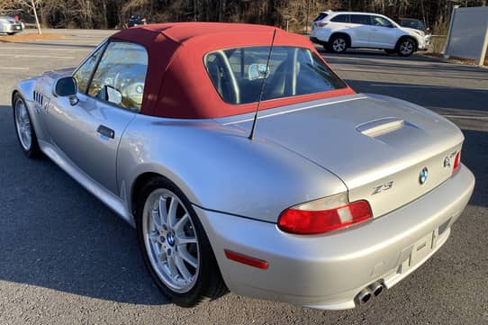 2000 BMW Z3 2.8 Roadster Is Today's Bring a Trailer Pick