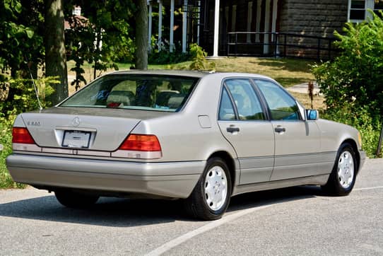 1996 Mercedes-Benz S320 auction - Cars & Bids