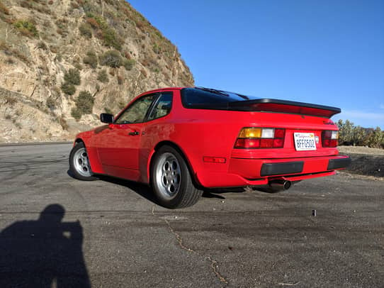 1986 Porsche 944 Turbo auction - Cars & Bids