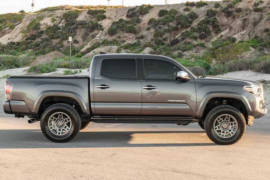 2017 Toyota Tacoma Limited 4x4 for Sale - Cars & Bids