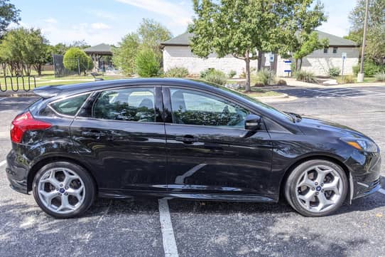 Ford Focus ST - Achat voiture ford neuve Dworp