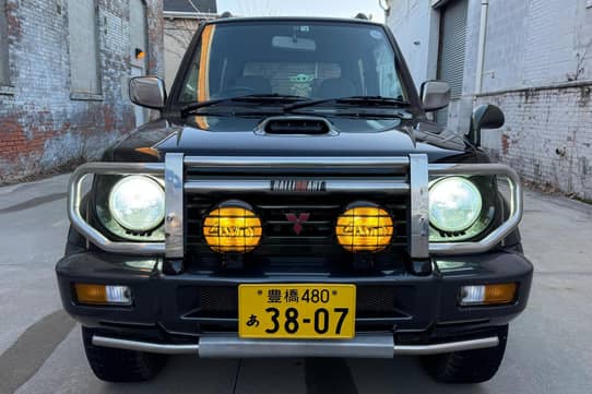 1996 Mitsubishi Pajero Junior ZR-II 4x4 VIN: H57A0023345 for Sale