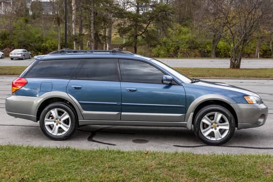 2005 Subaru Outback 2.5XT VIN: 4S4BP68C656381732 for Sale - Cars & Bids