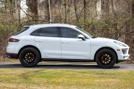 Macan2016様 No Reserve: 2016 Porsche Macan Turbo for sale on BaT