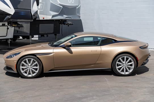 2019 Aston Martin DB11 Coupe VIN: SCFRMFAW5KGL07077 for Sale