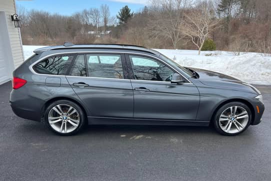 2017 BMW 330i xDrive Sports Wagon VIN: WBA8K3C51HK679022 for Sale ...