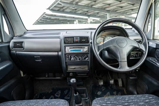 1999 Mitsubishi Toppo BJ R VIN: H41A0201029 for Sale - Cars & Bids