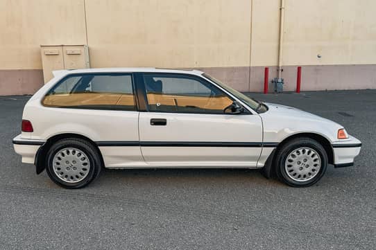 Cheap Classic Car? This 1990 Honda Civic Hatchback Might Be It - 2g5vbbv