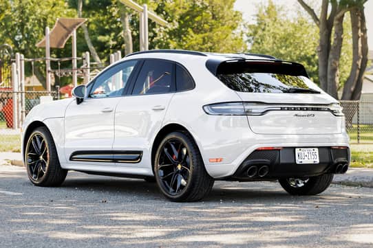 2022 Porsche Macan GTS VIN: WP1AF2A54NLB30604 for Sale - Cars & Bids