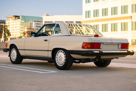1986 Mercedes-Benz 560SL VIN: WDBBA48D4GA054005 for Sale - Cars & Bids