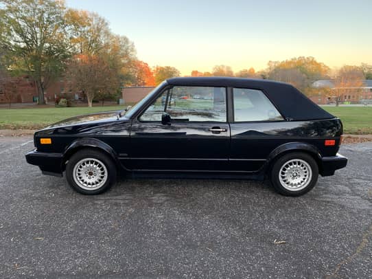 1991 Volkswagen Cabriolet Etienne Aigner Edition auction Cars Bids