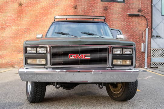 1991 GMC Suburban auction - Cars & Bids