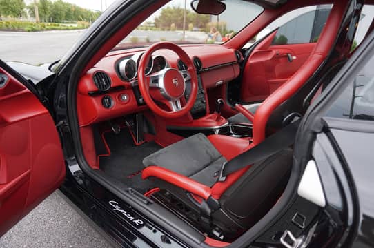 2012 Porsche Cayman R auction - Cars & Bids