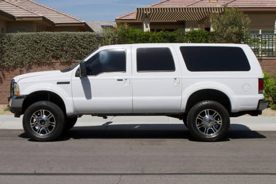 2004 Ford Excursion XLT 4x4 VIN: 1FMSU41P14EB32530 for Sale - Cars & Bids