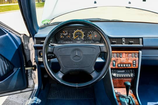 mercedes benz w124 interior, mercedes benz w124 interior Suppliers and  Manufacturers at