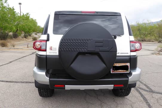 2013 Toyota FJ Cruiser auction - Cars & Bids