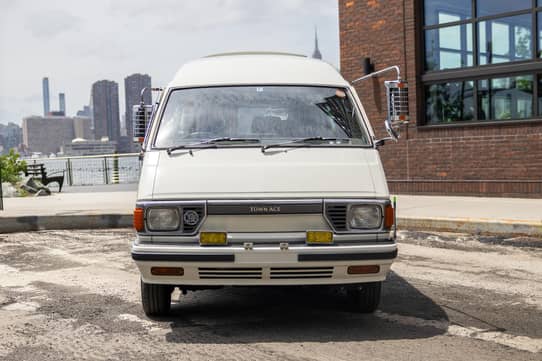 1981 Toyota TownAce Grand Extra VIN: TR15104034 for Sale - Cars & Bids