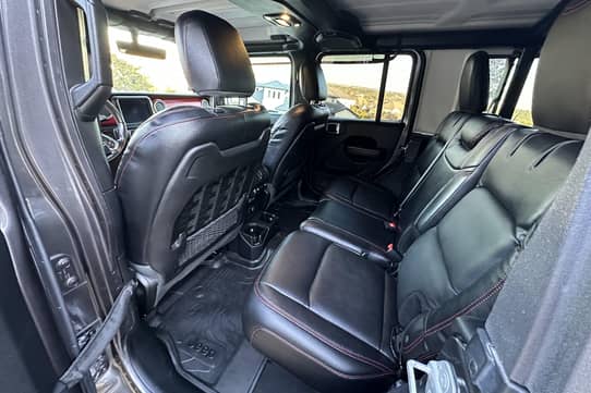 Jeep wrangler clearance 6 seater