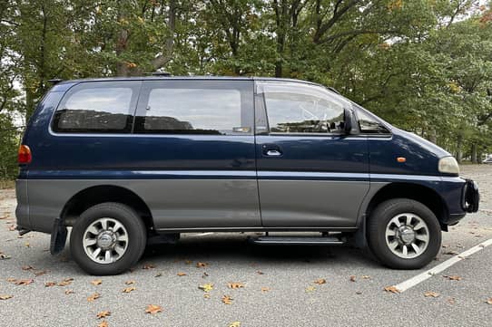 1994 Mitsubishi Delica Space Gear Super Select 4WD for Sale - Cars