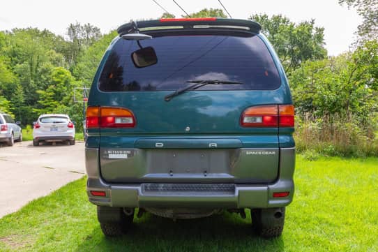 1994 Mitsubishi Delica Space Gear 4WD for Sale - Cars & Bids