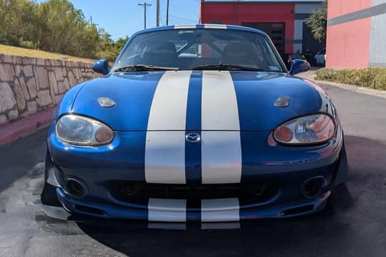 1999 Mazda MX-5 Miata 10th Anniversary Edition VIN