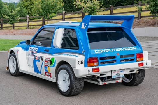 ロペス Reebok x Looney Tunes Hurrikaze II Low in Mars Red — MAJOR