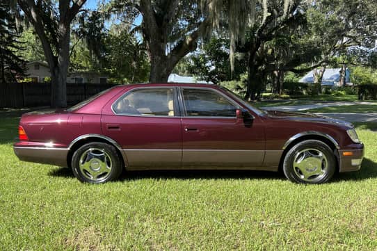 2000 Lexus LS 400 is a Pure Classic