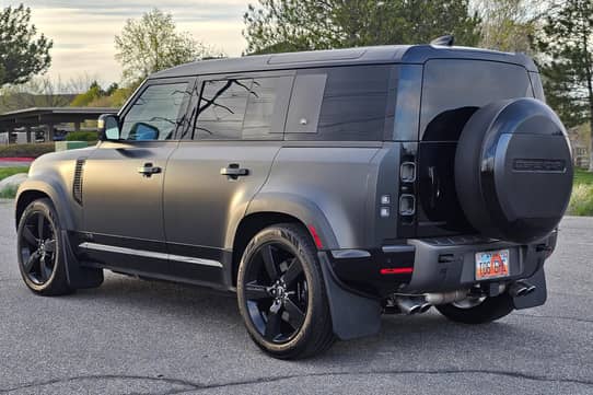 Partial Hood Fender & Mirror Kit | LAND ROVER DEFENDER 110 V8 CARPATHIAN 2023
