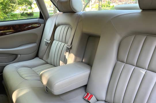 1999 Jaguar XJ8 L VIN: SAJHX6041XC858284 for Sale - Cars & Bids