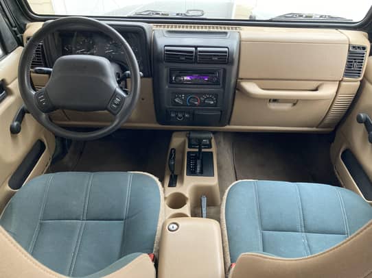 2000 Jeep Wrangler Sahara auction - Cars & Bids