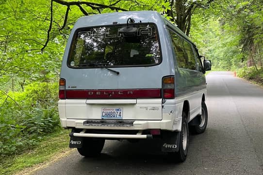 1990 Mitsubishi Delica Star Wagon Exceed 4WD VIN: P35W-0100449 for