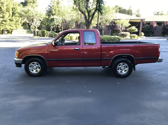 1995 Toyota T100 Extended Cab SR5 auction - Cars & Bids